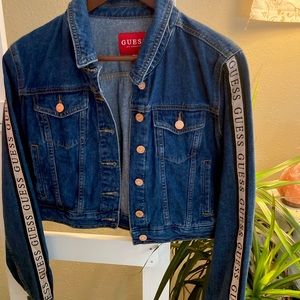 Guess cropped, classy, denim jacket